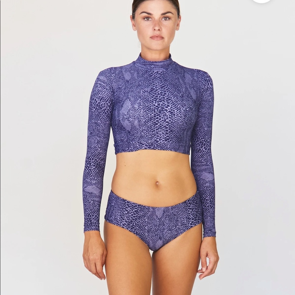 Acacia indo top in ISLE